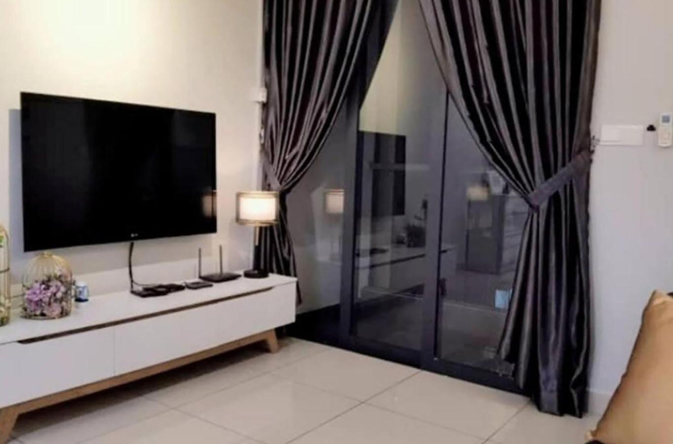 Romance Full House Three Premier Suite Butterworth Exterior foto
